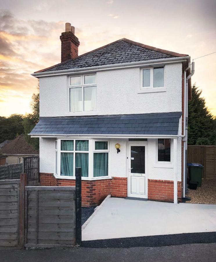 Charming Three Bed Home Near City Centre And Hospital 南安普敦 外观 照片